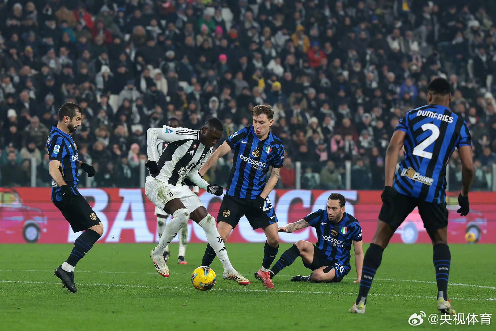 开云APP-国际米兰绝杀巴黎，阿圭罗关键制胜  第2张