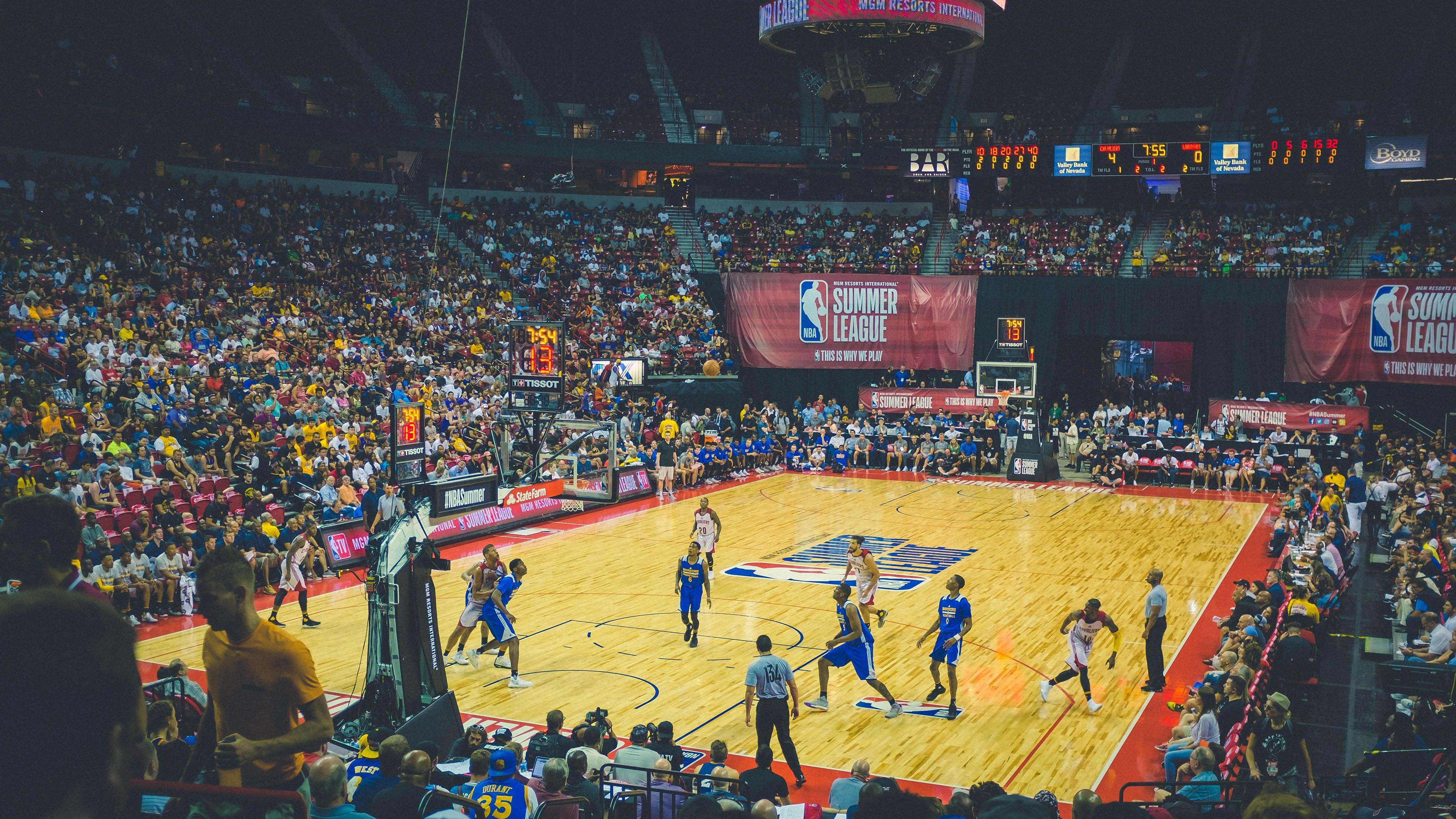 开云平台-季后赛抢七焦点战，火箭掀翻猛龙，草根逆袭背后的篮球哲学  第2张